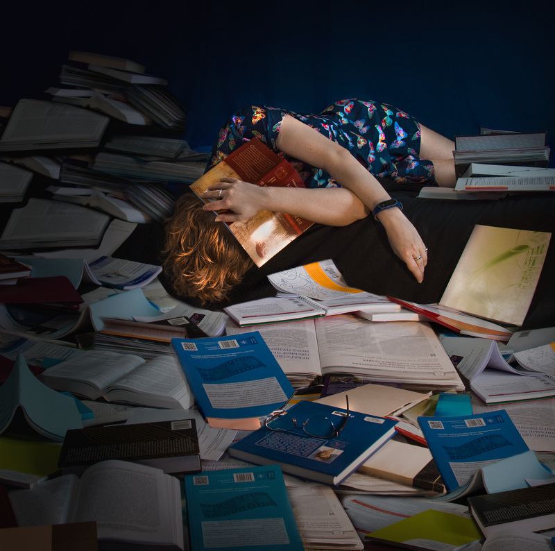 Selfportrait, books  Life in booksphoto preview