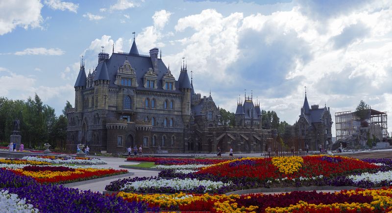 город, архитектура, замок, замок гарибальди, цветы, Замок Гарибальдиphoto preview