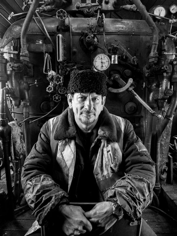 паровоз, стимпанк, машинист Портрет машиниста паровозаphoto preview