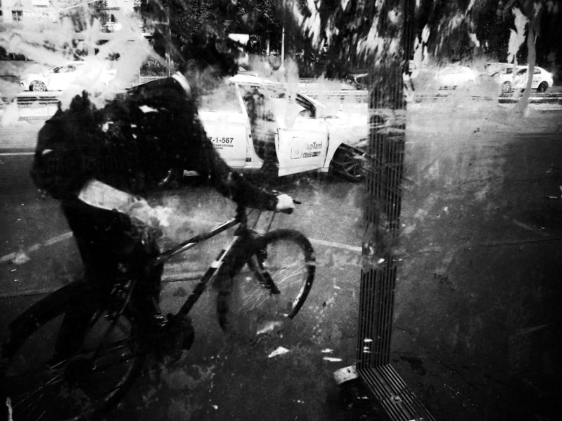 город, остановка, дорога велосипедист photo preview