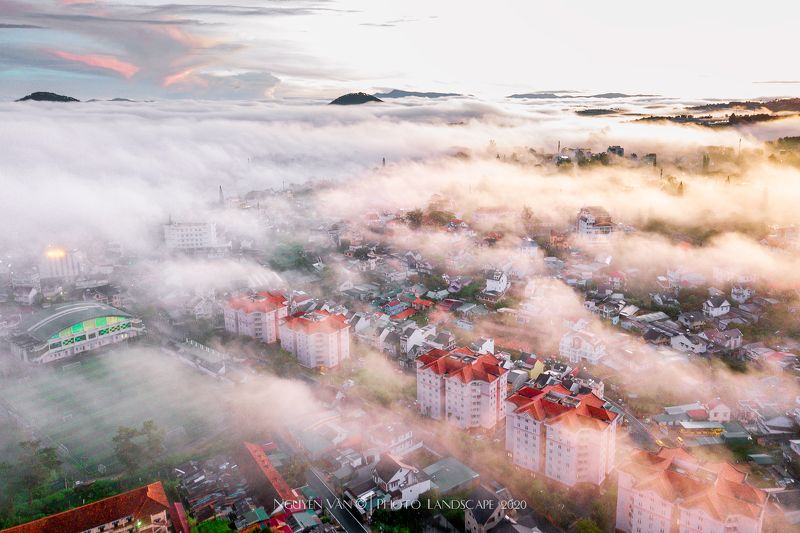 Fog, Cityscape Da Lat 2020photo preview