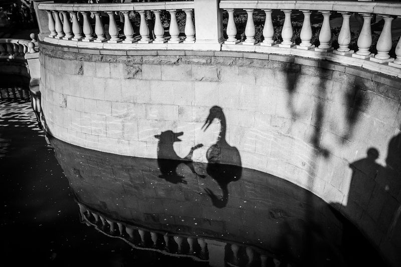 тени, абстракция, чб, чернобелое, пейзаж, сюжет, shadows, moment, cityscape Диалог.photo preview