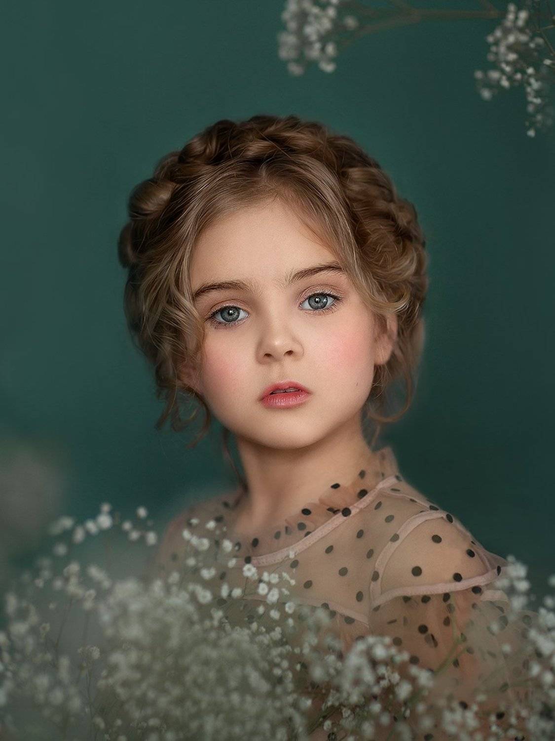 Злата. Автор: Настя Саврицкая , Настя Саврицкая