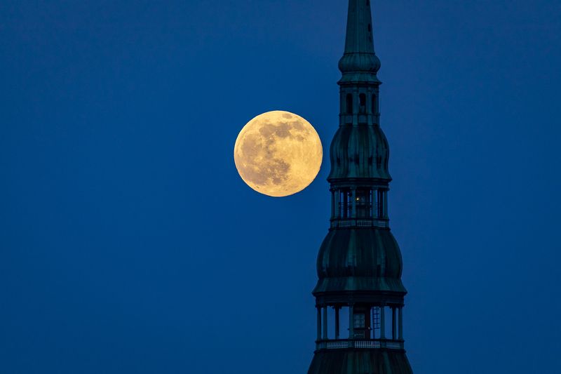 луна, рига, riga Рига, Латвияphoto preview