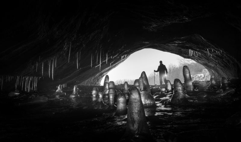 Тайна ледяной пещерыphoto preview