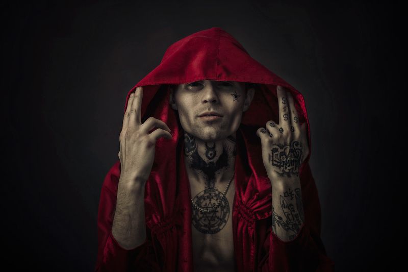 тату, татуировки, балахон, зло, дьявол, красный, мужчина, сатана Real Devil фото превью