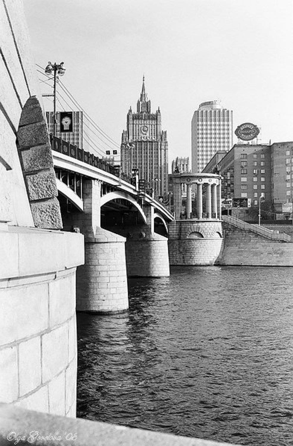 Город.... Автор: Olga Gorelova город, фото, пленка, чб, Olga Gorelova