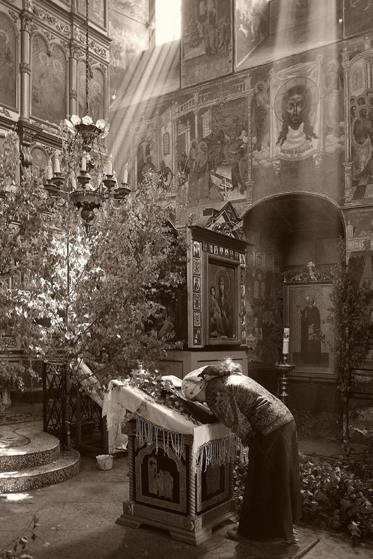 храм, троица, свет Помяни мя , Господи, во царствии своем...photo preview