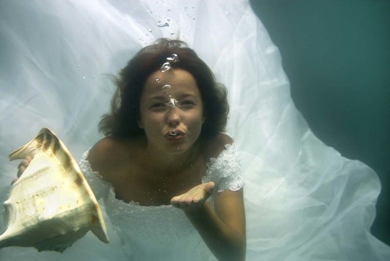 чёрное море, девушка, раковина Подводный поцелуй.photo preview