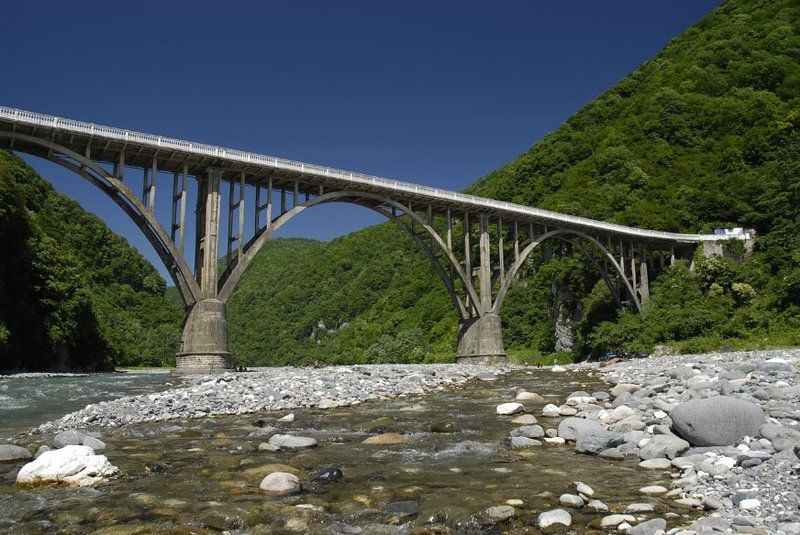 абхазия, страна души Изящество мостаphoto preview