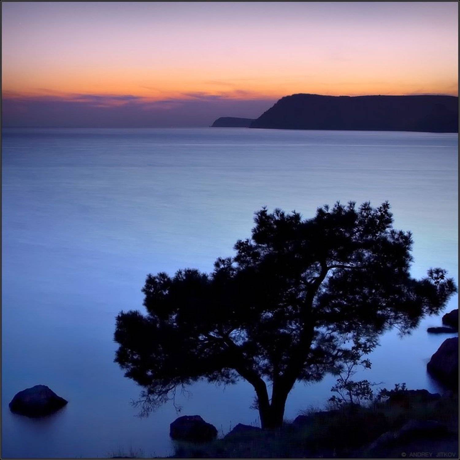 Южные сумерки... Автор: Андрей Житков крым, вечер, море, закат, пейзаж, сумерки, небо, Андрей Житков