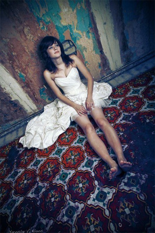 девушка, платье, ожидание В ожидании мужа...photo preview