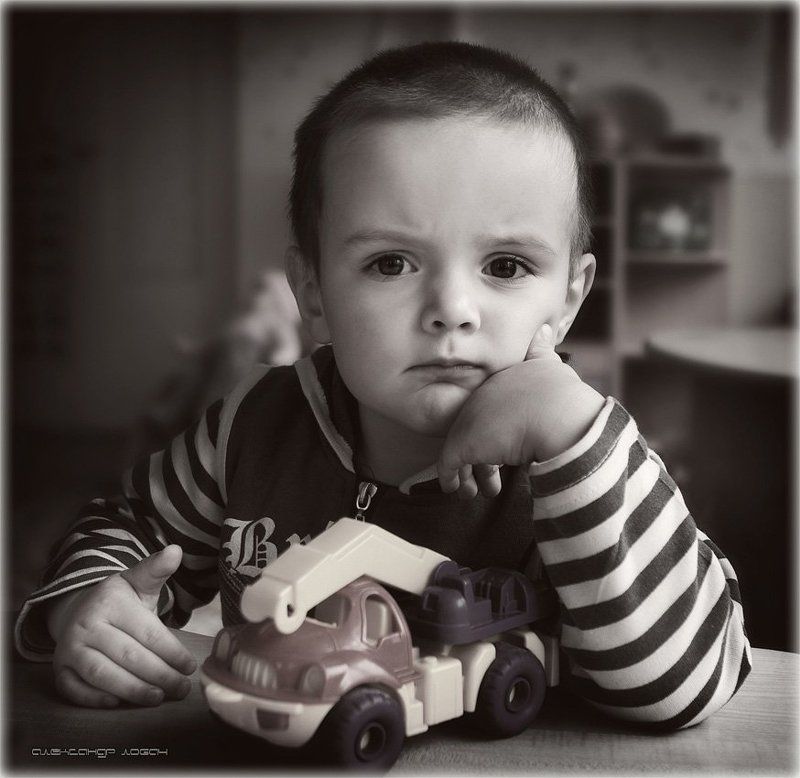 дети первый день детского садикаphoto preview