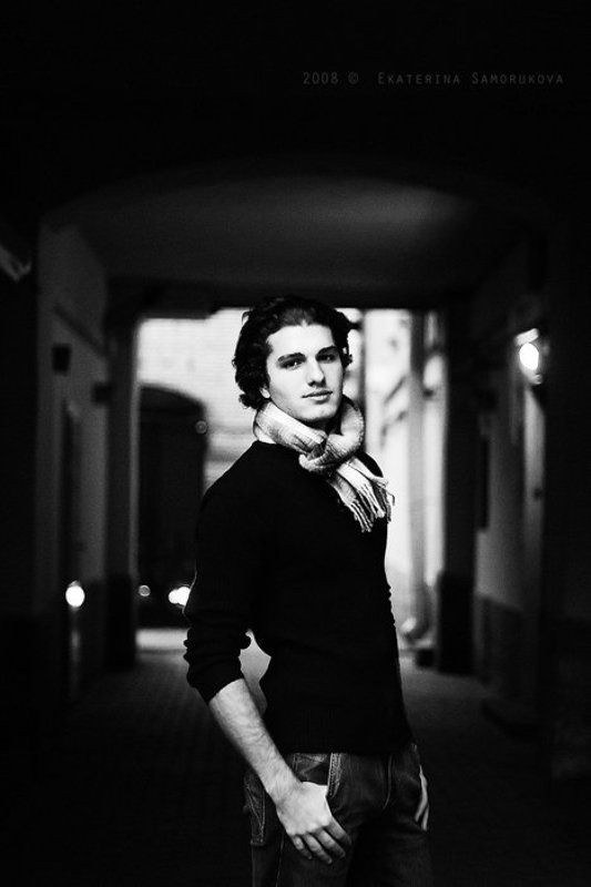 двор, питер, парень photo preview