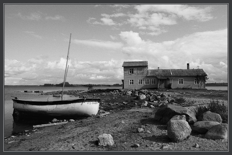 Где-то у озера...photo preview