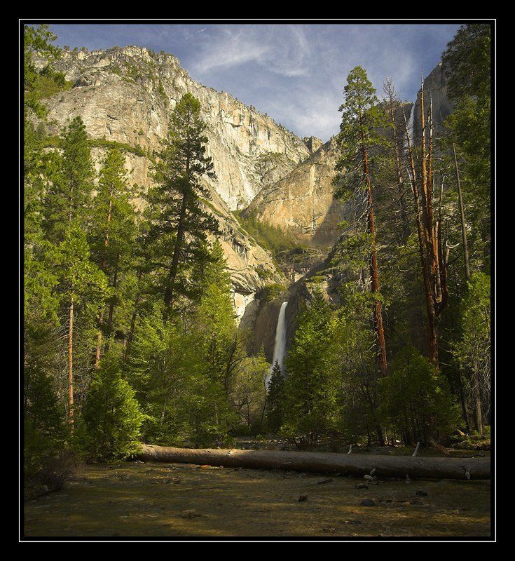 Lower Yosemite Fallsphoto preview