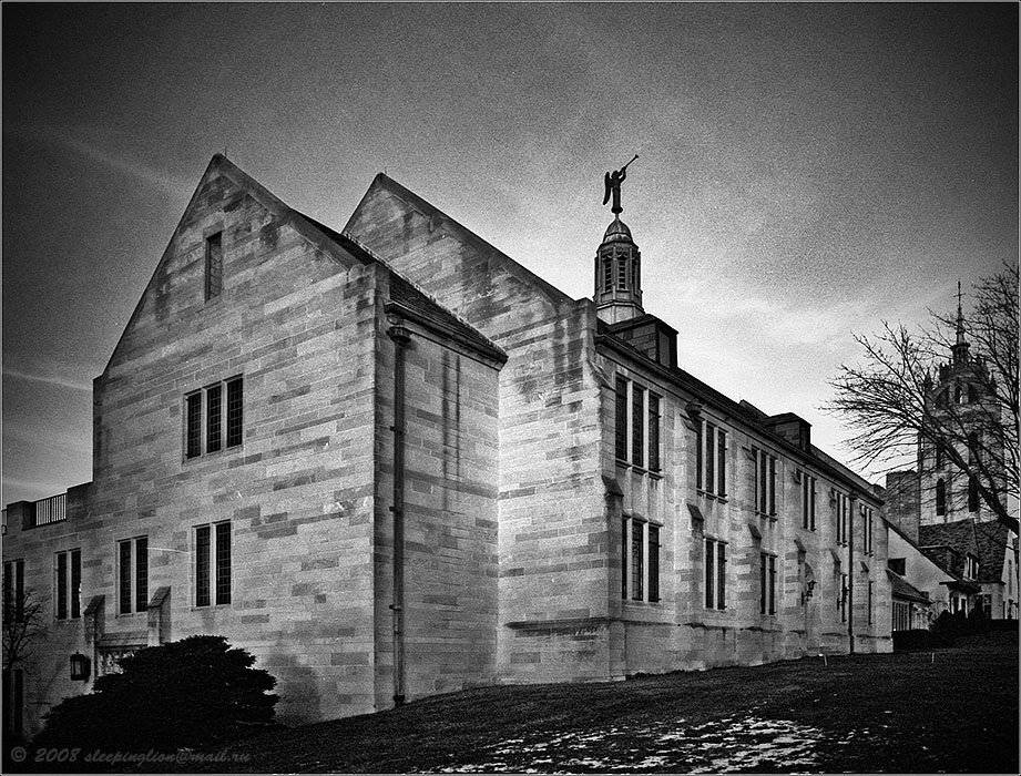 Трубач у Врат Зари..... Автор: Pilgrim пленка, средний формат, 6х4.5, броника, pilgrim, medium format, bronica etr, Pilgrim