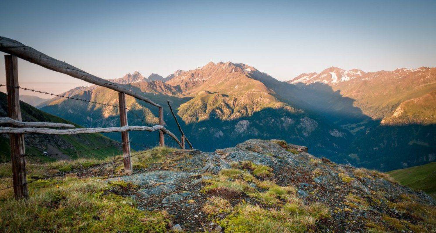 Альпы,утро.... Автор: Михаил Мочалов , Михаил Мочалов