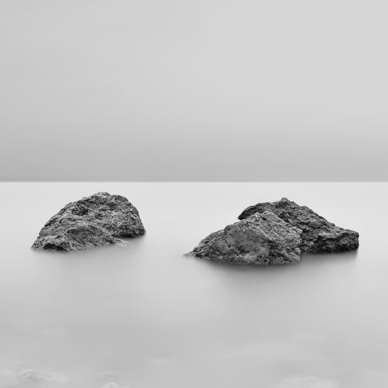 B&w, Minimal 2½photo preview