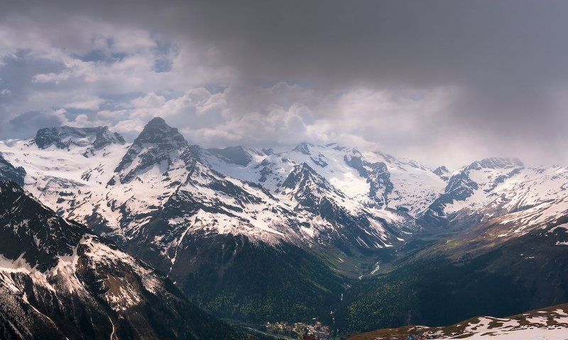 Домбайская веснаphoto preview