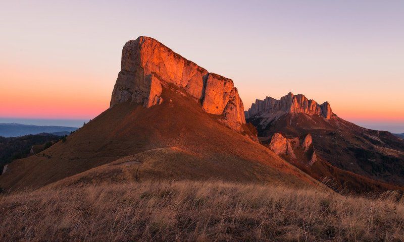 РАССВЕТЫ БЫВАЮТ РАЗНЫЕ или СКАЗКА ПРО ДВУХ КОЗЁЛИКОВphoto preview