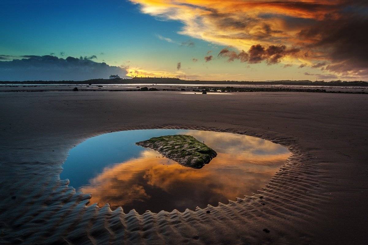 Mirror of the Sky. Автор: Emilis Baltrusaitis , Emilis Baltrusaitis