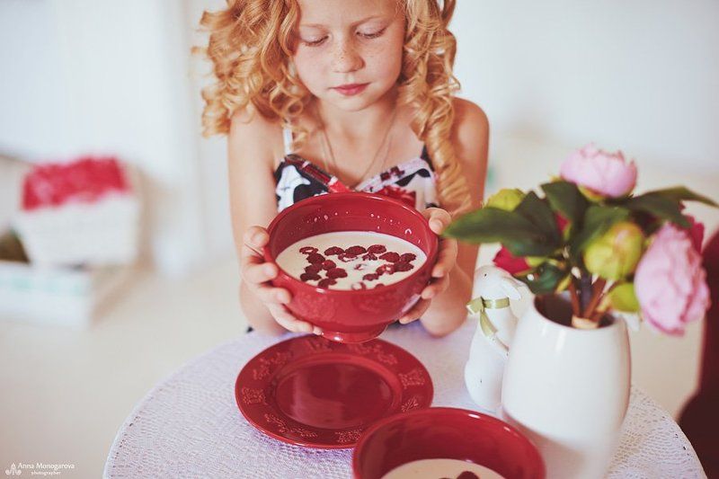 Малина с молокомphoto preview