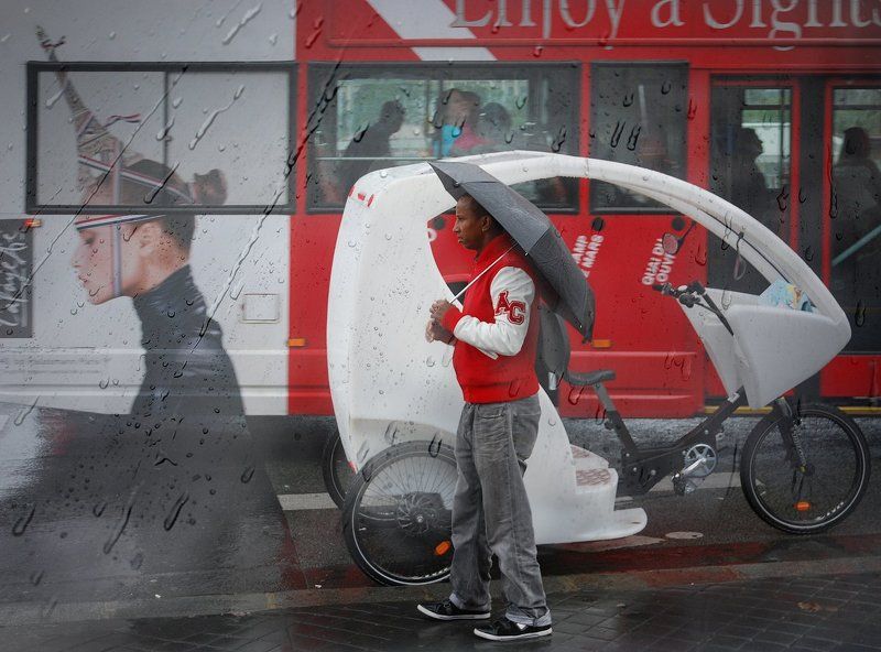 Город и красноеphoto preview