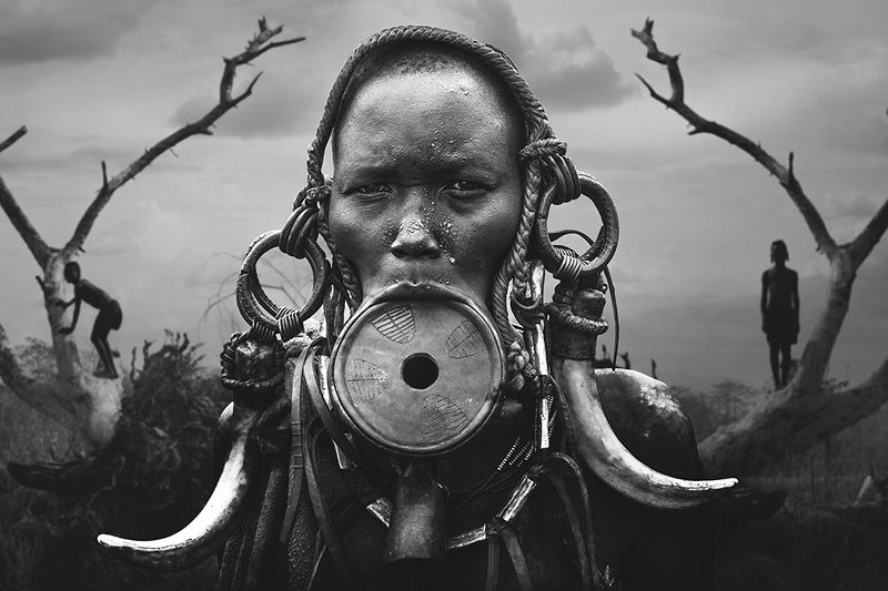 Portrait Woman Mursiphoto preview