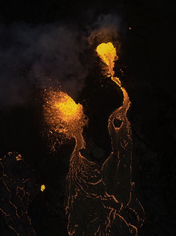 аэрофотосъёмка,пейзаж,iceland,абстракция,вулкан,извержение мужик,цветок...... и грустная собака.photo preview