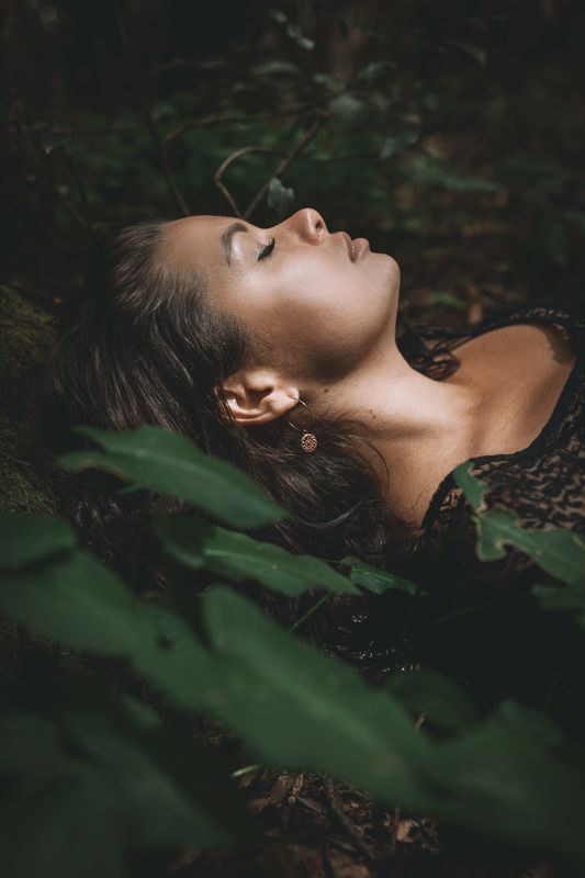 портрет, portrait, people, eyes, girl, lady, жанр, mood, soul, девушка, nature, film, фотография, mountains, photo, island, beach Mystic forestphoto preview