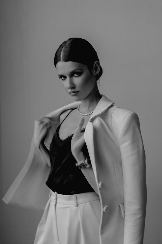 портрет, девушка, чб, владивосток photo preview