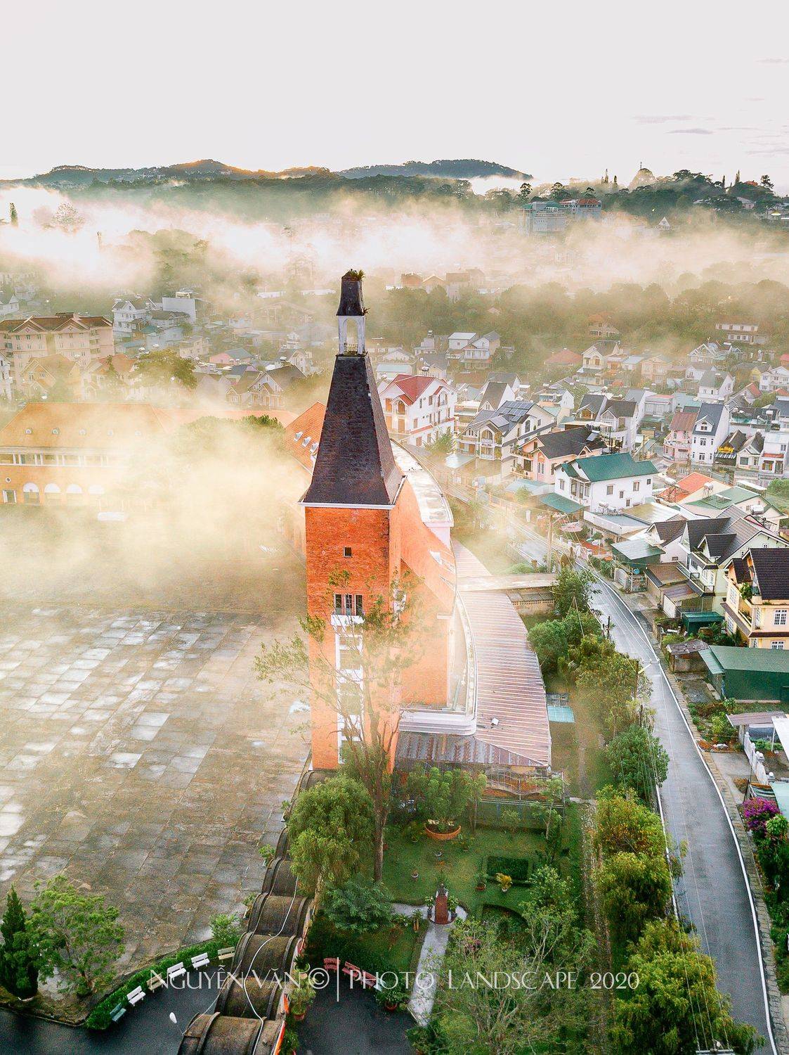 Da Lat 2020. Автор: Van Nguyen Fog, Cityscape, Van Nguyen