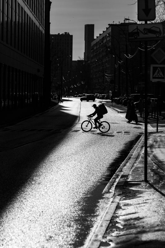 чб, черно-белая фотография, монохром, стритфото, улица, люди, street, street photography, people, bw, bnw, black and white, monochrome, streetphoto,  ***photo preview