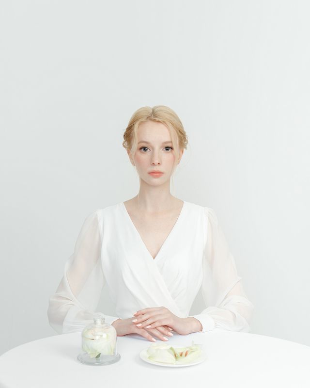 высокий ключ, женский портрет, портрет WHITE SWANphoto preview