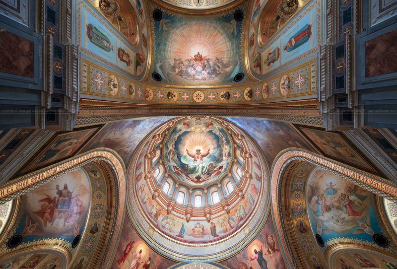 книга владыка моря, собор, церковь, артем мирный, artyom mirniy, cathedral, купол, арт, свет. ххс, храм христа спасителя, москва, фотохудожник, россия, потолок, искусство, интерьер, russia, nikon, d750, moscow, ceiling, capriccio, art Храм Христа Спасителя. Город Москва (Россия) фото превью