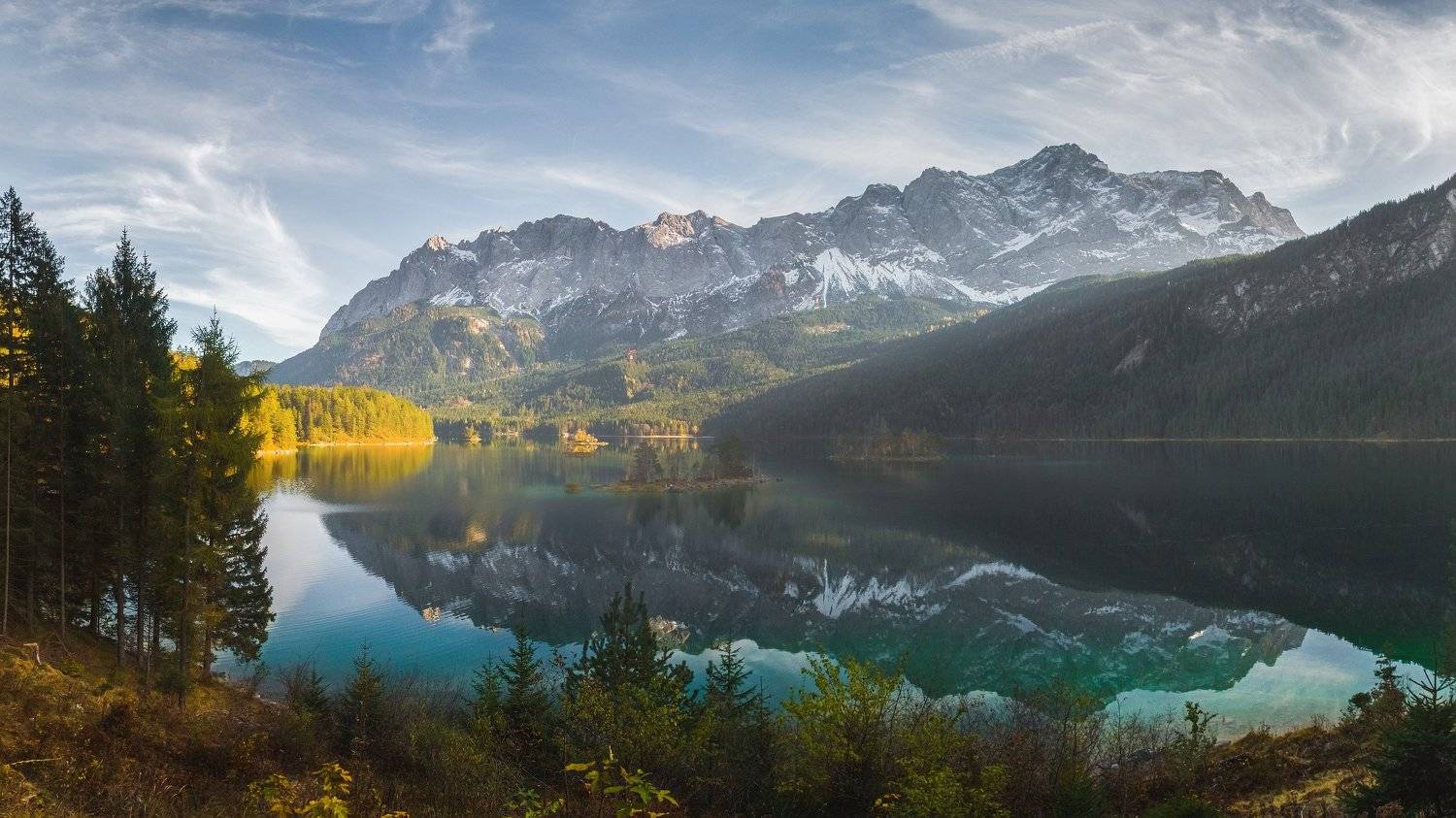 Озеро Айбзее. Бавария.. Автор: Геннадий Финенко германия, бавария, озеро, отражение, горы, снег, eibsee, Геннадий Финенко