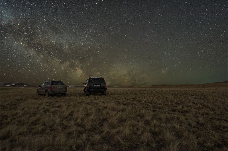 ночь, пейзаж, ночной пейзаж, природа, красота, космос, звезды, небо, авто, машина, длинная выдержка, степь, трава, млечный путь На краю вселеннойphoto preview