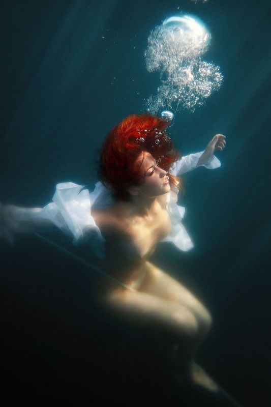 ню, под водой, Крым, черное море Кислородphoto preview