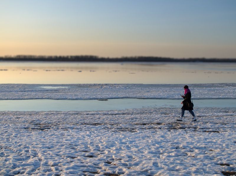 волга, река, весна, лед, самара, закат Странствующая Мальвинаphoto preview