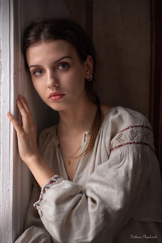 portrait, fragile, natural light, female portrait, ukrainian Country girlphoto preview