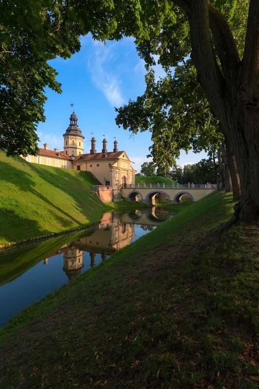 книга владыка моря, несвиж, белоруссия, беларусь, артем мирный, арт, sunset, nesvizh, castle, belarus, artyom mirniy Несвижский замок (Беларусь) фото превью