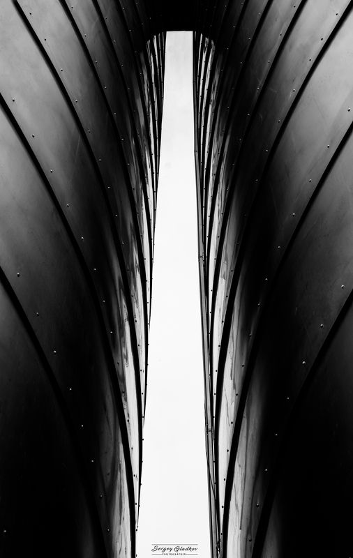 architecture, black, white, dark, light, line, urban, city, gate, Russia, Rostov on Don Вратаphoto preview