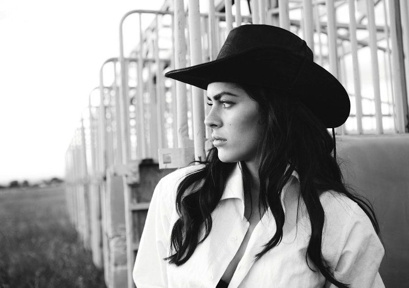 Portrait of Lily with hatphoto preview