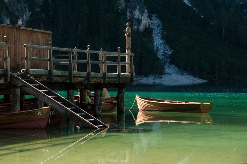 Альпы, Горы, Доломиты, Италия, Лодка, Озеро, Причал, Утро У причалаphoto preview