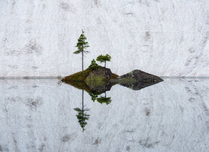 Не зря оно называется озеро \