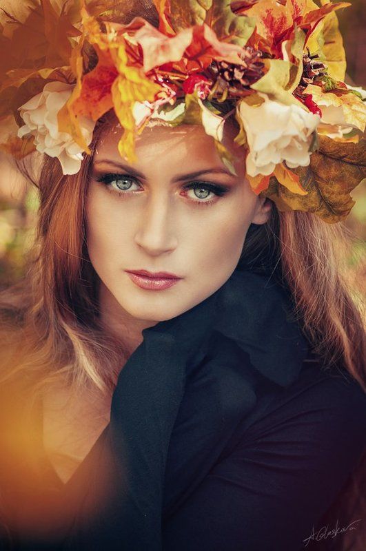 Priestess of Autumnphoto preview