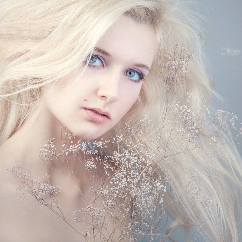 Candle In The Windphoto preview