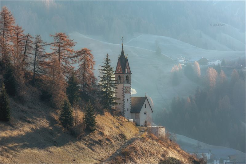 доломитовые альпы,tolpei,деревня,осень,италия,alps,santa barbara,церквушка,morning,colors,аlpine church Свежесть утраphoto preview