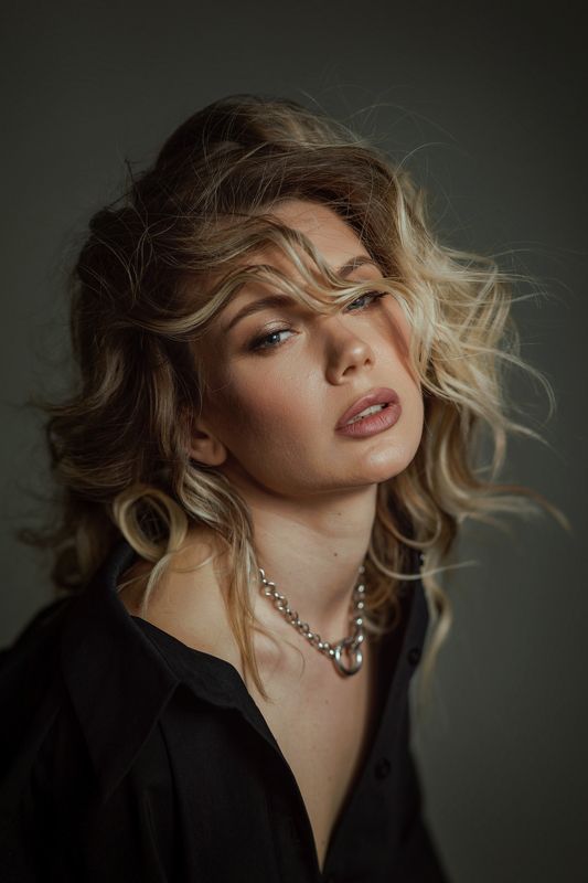 женский портрет, женщина, красивая женщина, beautiful woman Ираphoto preview